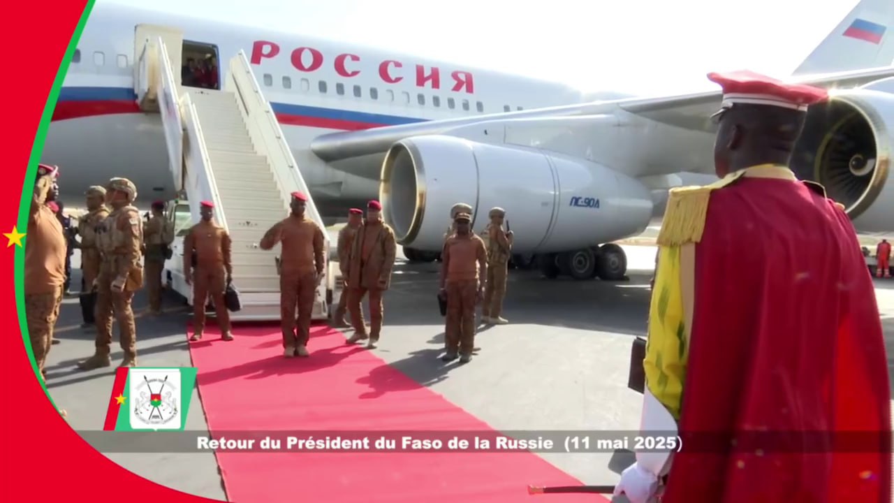 Burkina Faso :  Fin de mission du Président du Faso en Russie: le Capitaine Ibrahim Traoré a regagné Ouagadougou ce matin