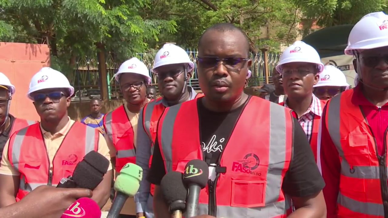 Burkina Faso : Le Premier ministre, Jean Emmanuel OUEDRAOGO a lancé un appel aux Burkinabè s’engager entièrement pour la construction d’un Burkina Faso prospère
